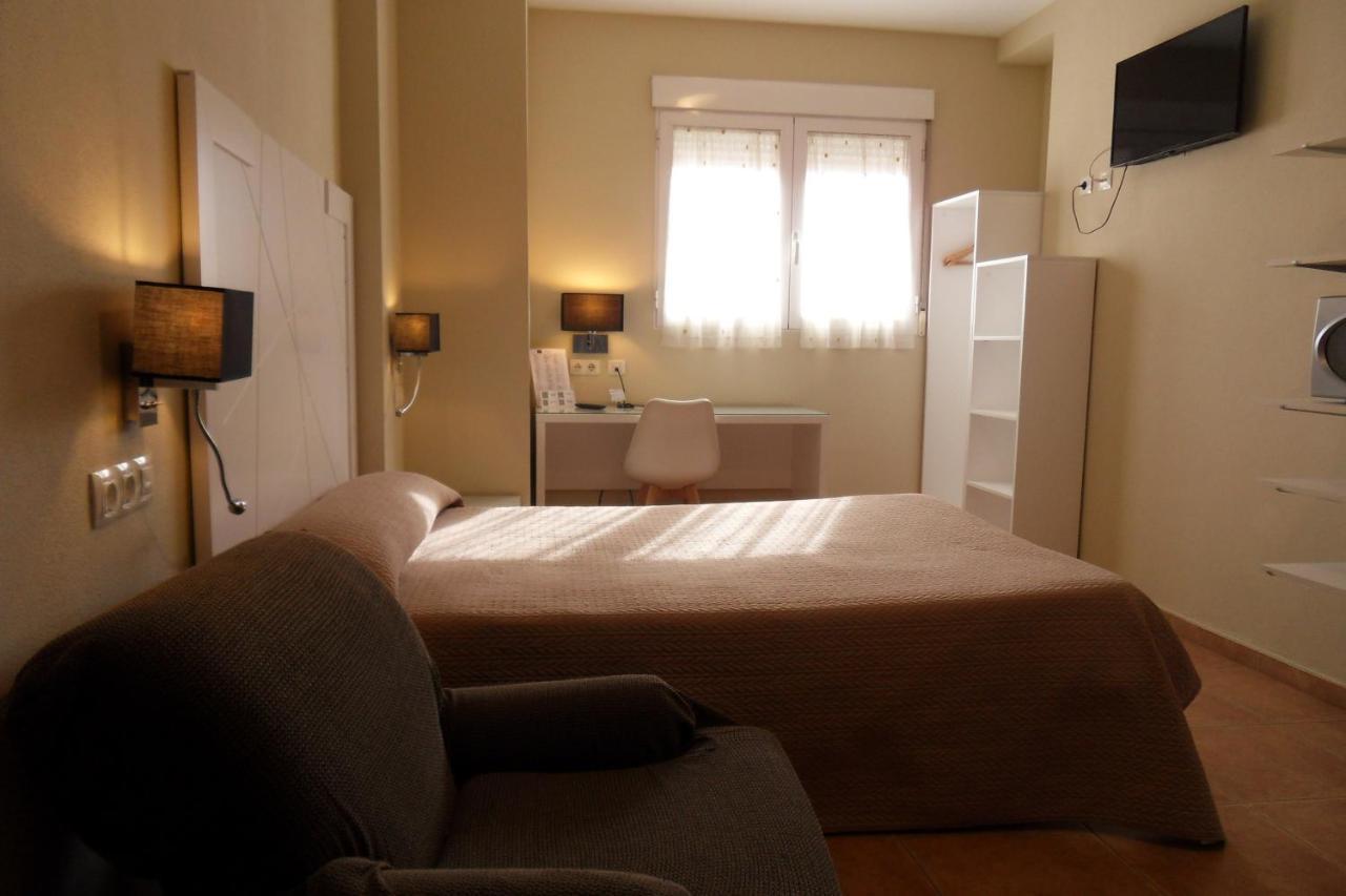 Hostal El Estudio Almansa Exterior photo