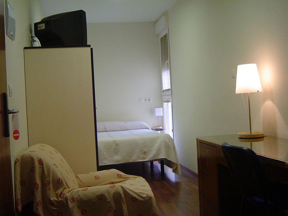Hostal El Estudio Almansa Exterior photo
