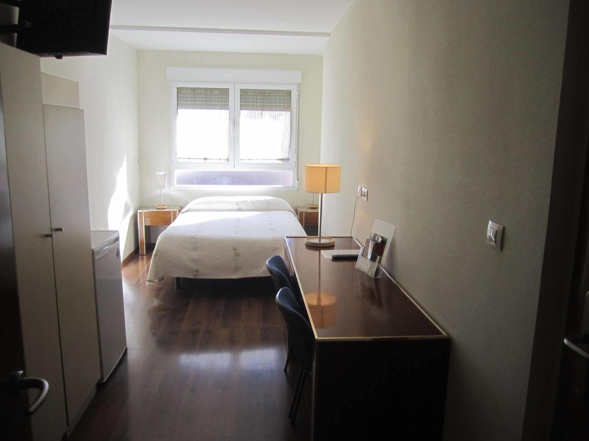 Hostal El Estudio Almansa Exterior photo